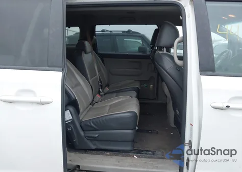 2017 Kia Sedona Lx из США, поврежденный, VIN KNDMB5C18H6327039